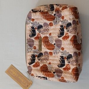 Revive Vintafe Quilted Makeup Bag